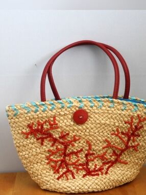 Vintage Woven tote Beach Bag PicNic basket Purse hand beaded BoHo Summer